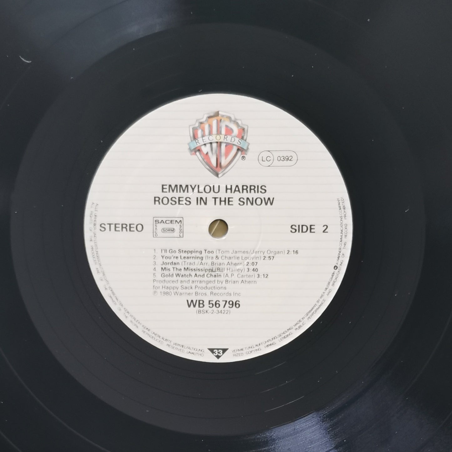 EMMYLOU HARRIS - Roses In The Snow