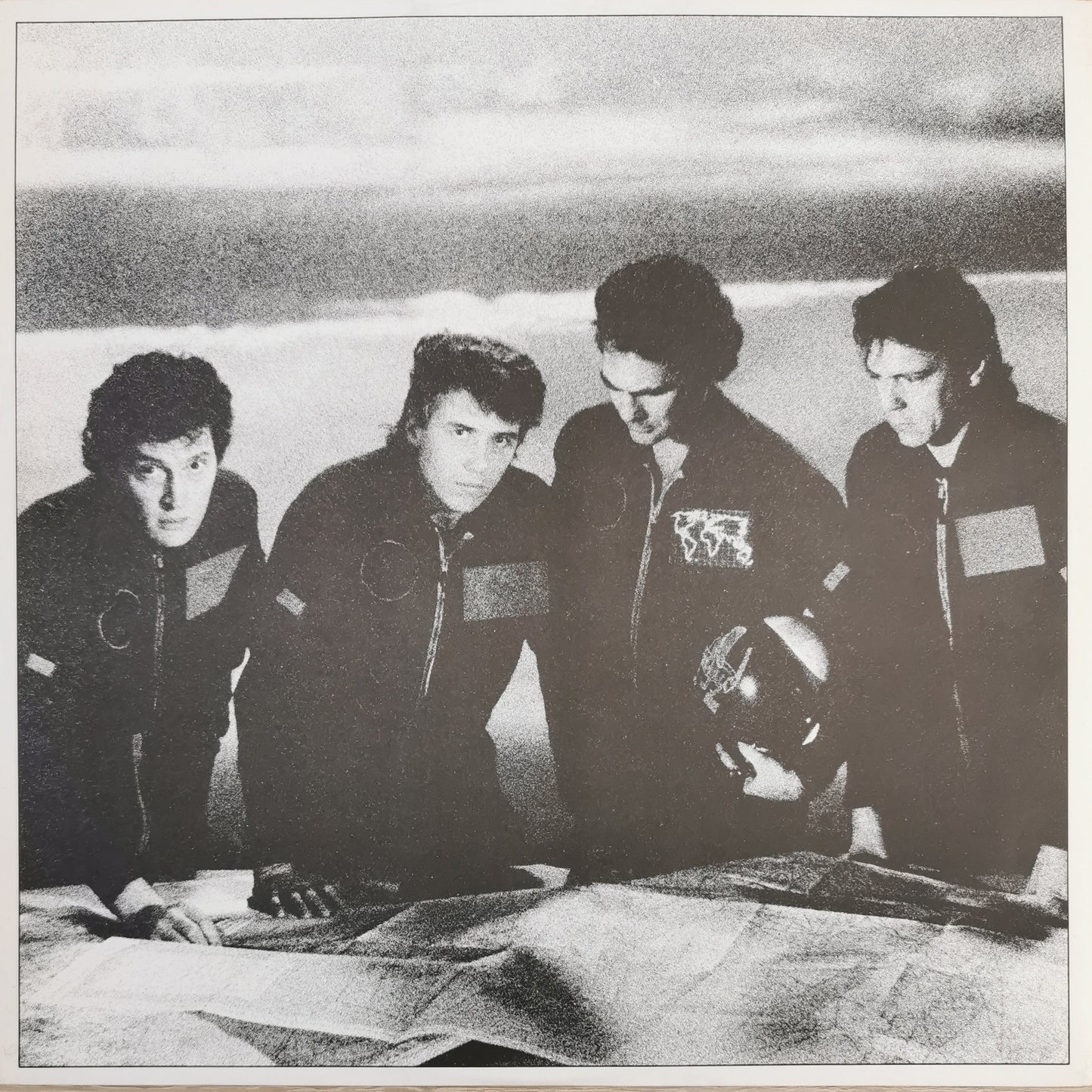GOLDEN EARRING - N.E.W.S.