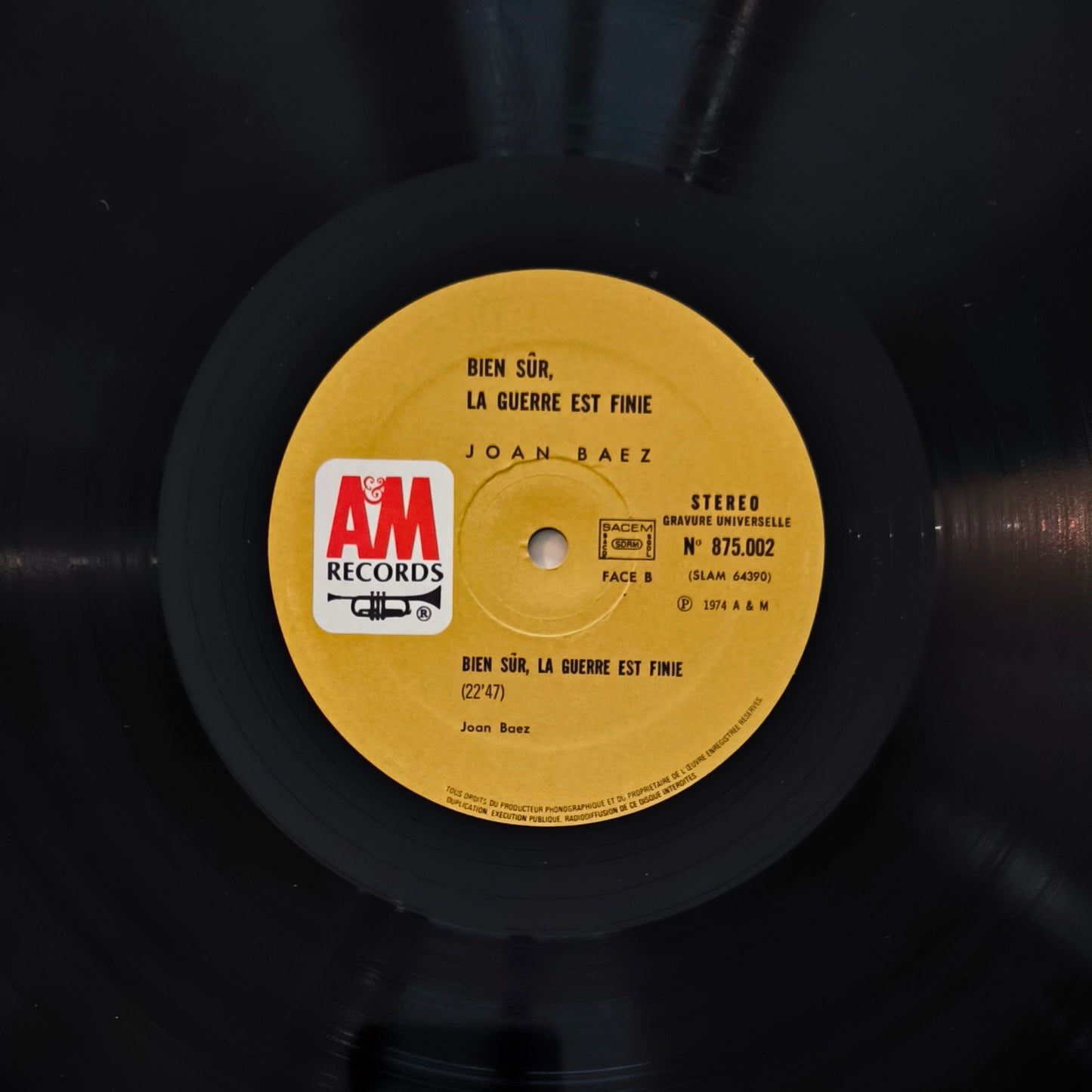 JOAN BAEZ - Bien Sûr...La Guerre Est Finie