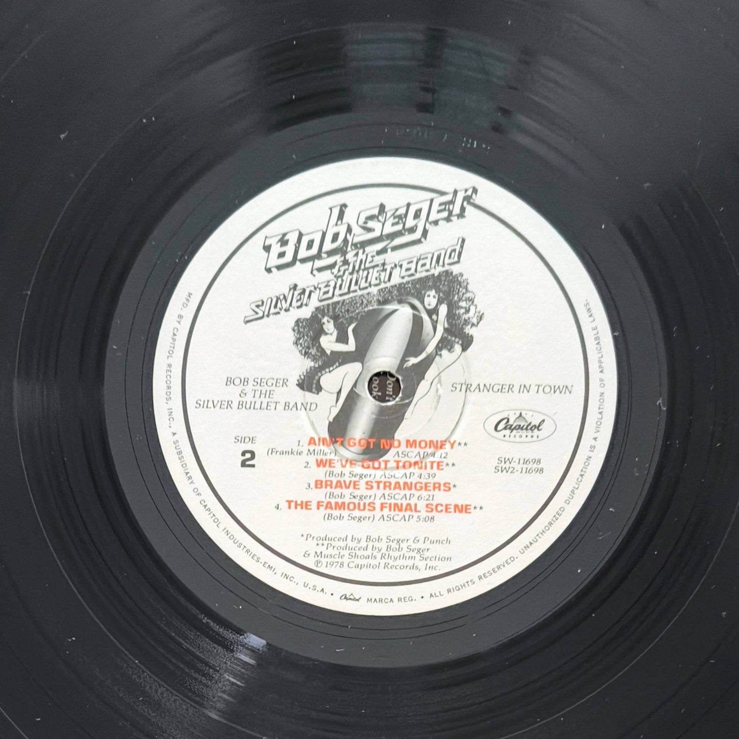 BOB SEGER & THE SILVER BULLET BAND - Stranger In Town (pressage US)