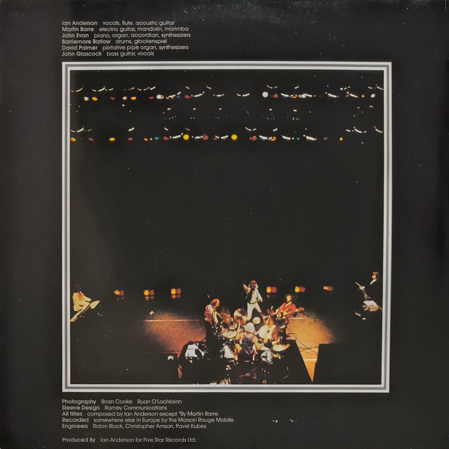 JETHRO TULL - Live - Bursting Out