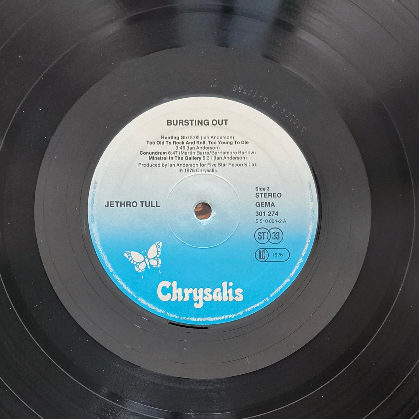 JETHRO TULL - Live - Bursting Out