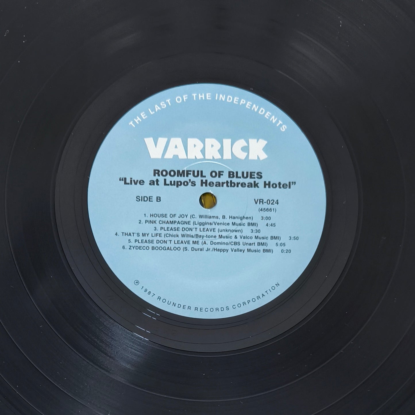 ROOMFUL OF BLUES - Live At Lupo's Heartbreak Hotel