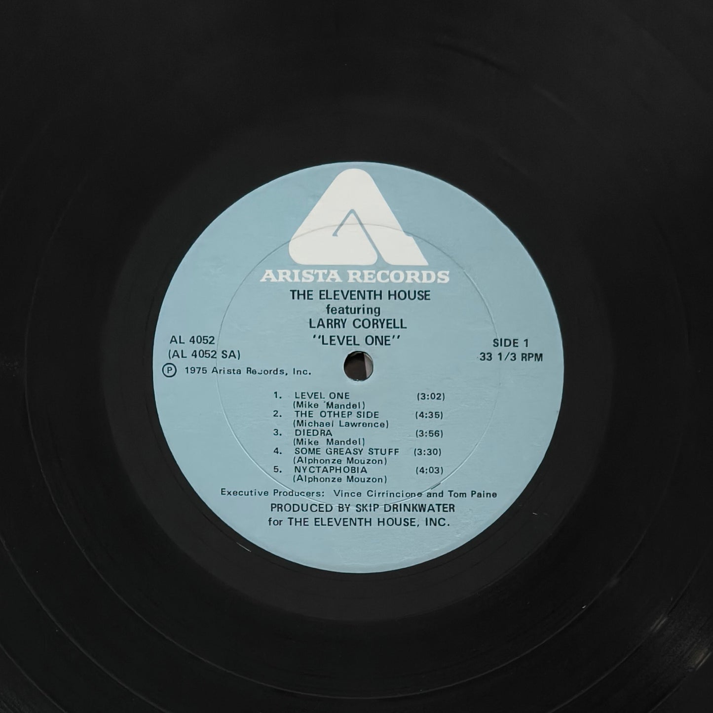 THE ELEVENTH HOUSE Featuring LARRY CORYELL - Level One (pressage US)