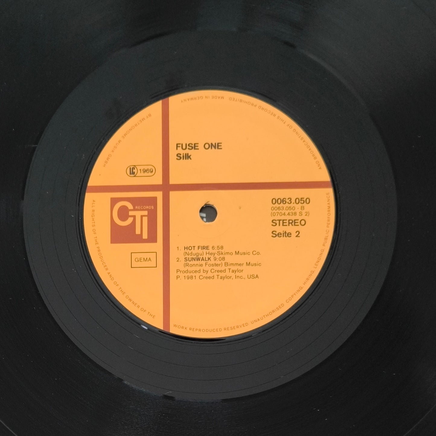 FUSE ONE - Silk