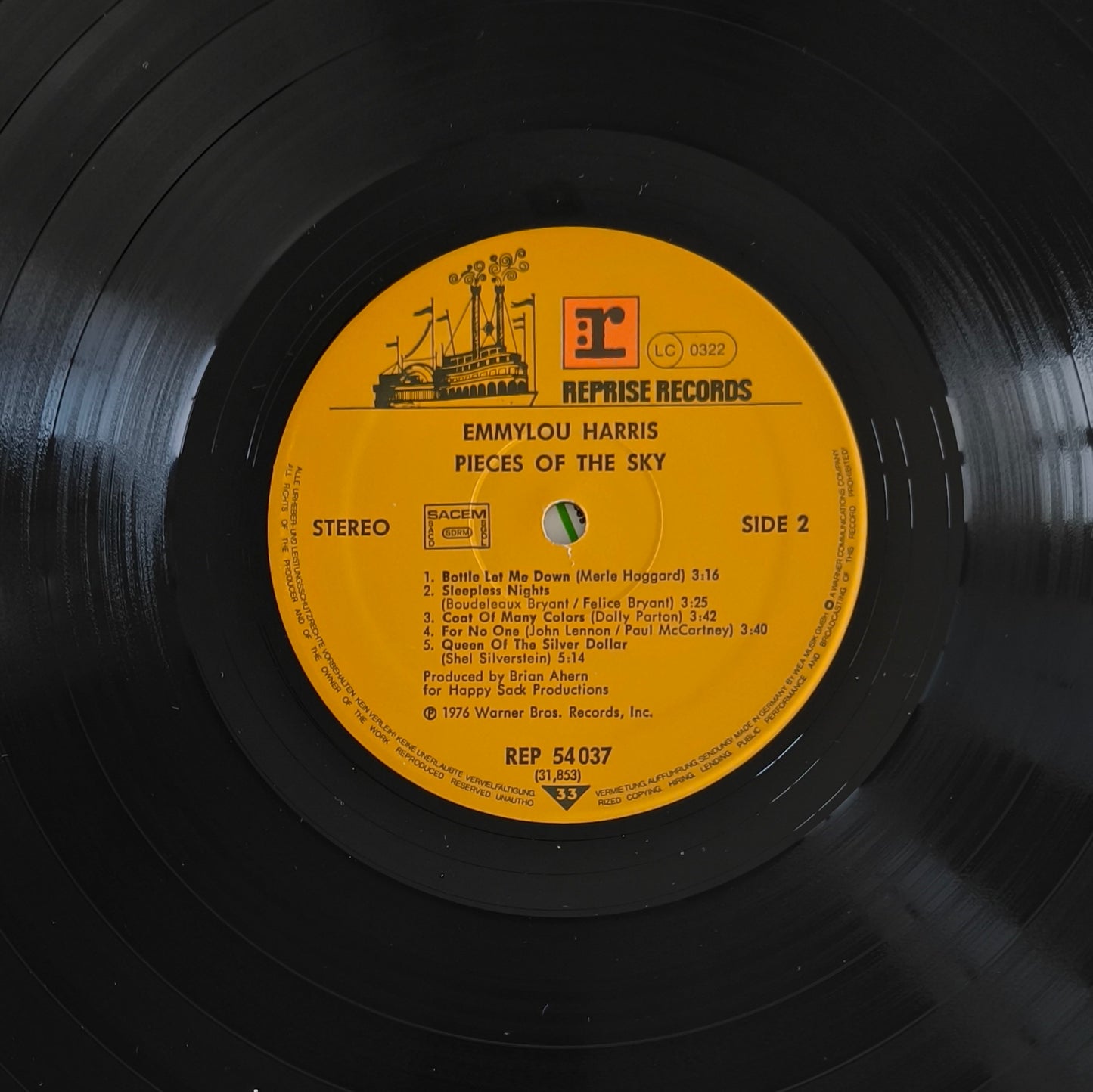 EMMYLOU HARRIS - Pieces Of The Sky