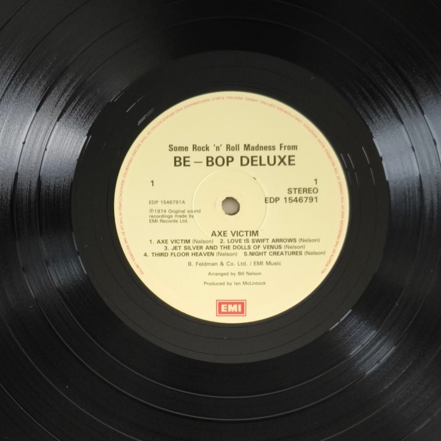 BE-BOP DELUXE - Axe Victim · Futurama