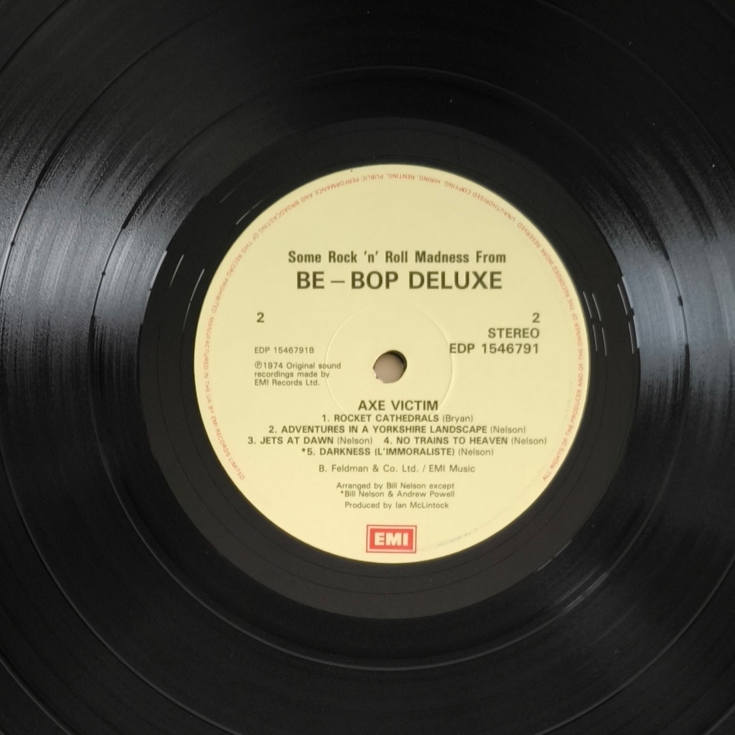 BE-BOP DELUXE - Axe Victim · Futurama