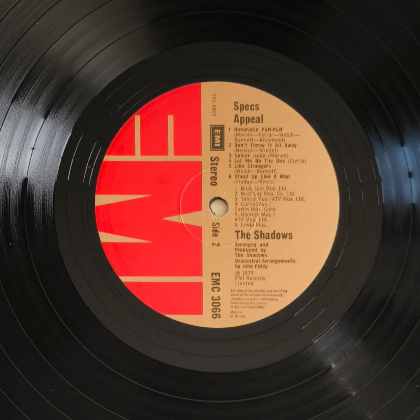 THE SHADOWS - Specs Appeal