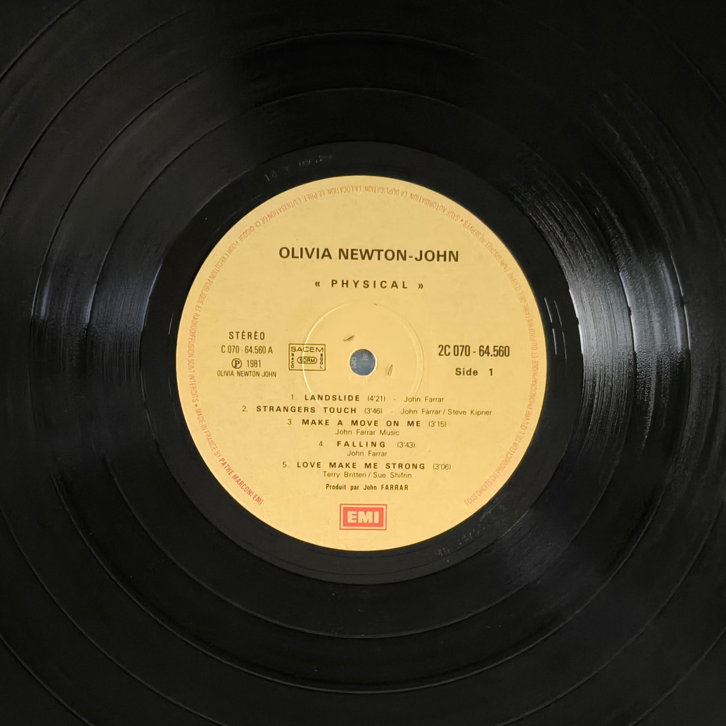 OLIVIA NEWTON-JOHN - Physical