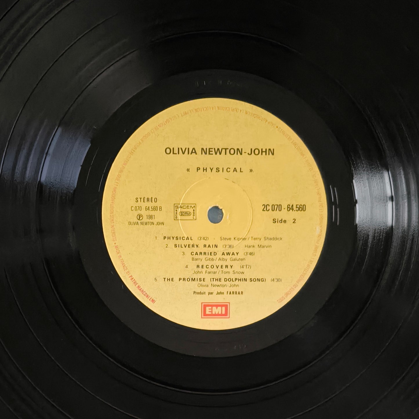 OLIVIA NEWTON-JOHN - Physical