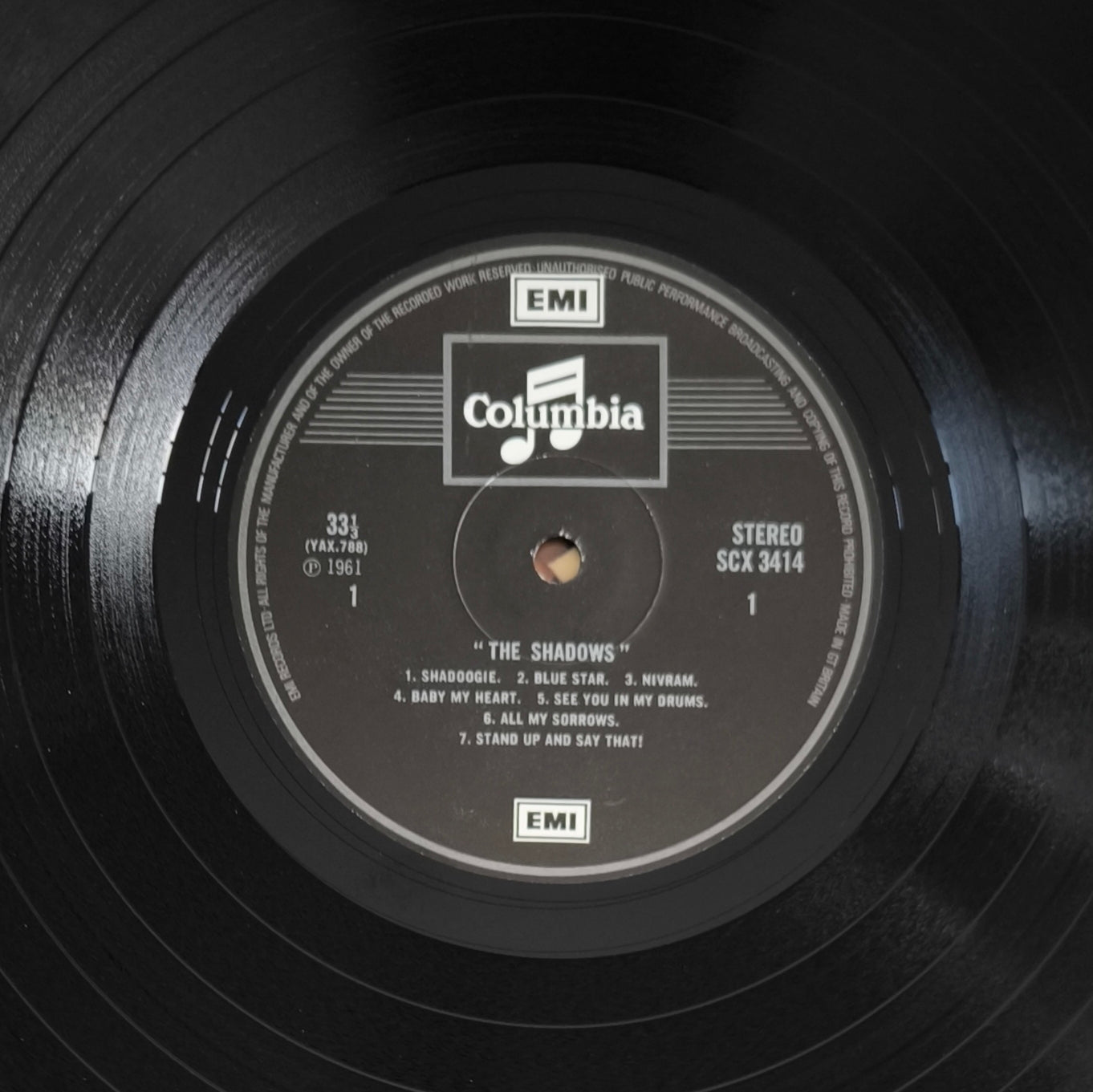 THE SHADOWS - The Shadows