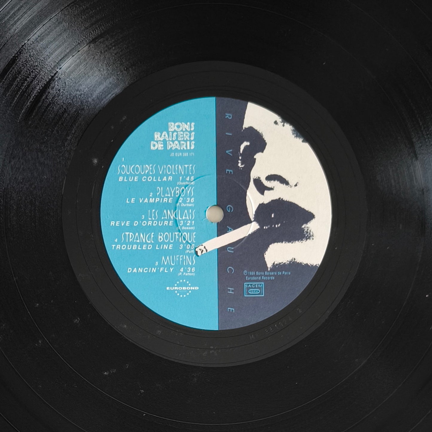 BONS BAISERS DE PARIS