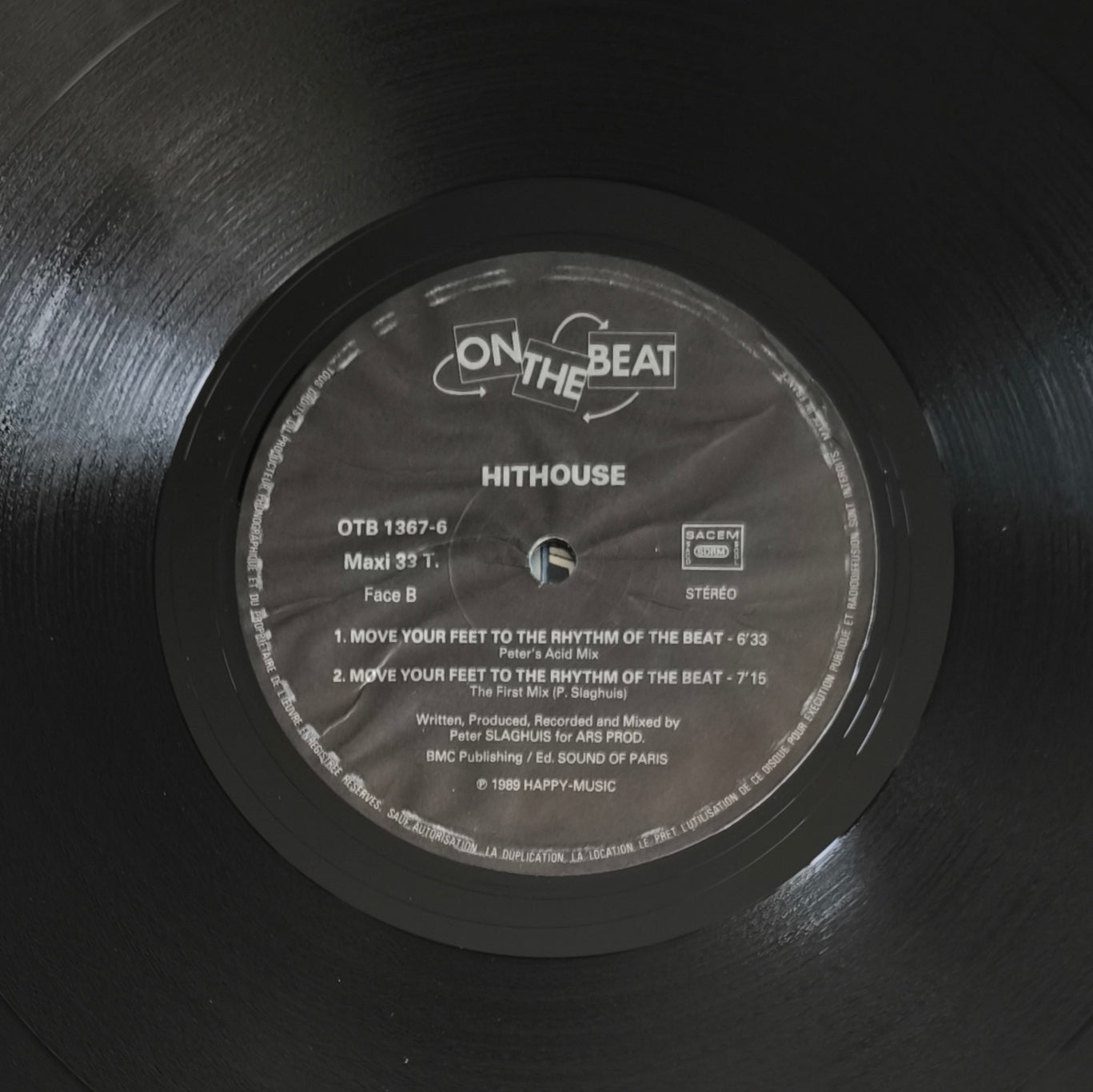 HITHOUSE - Move Your Feet To The Rhythm Of The Beat