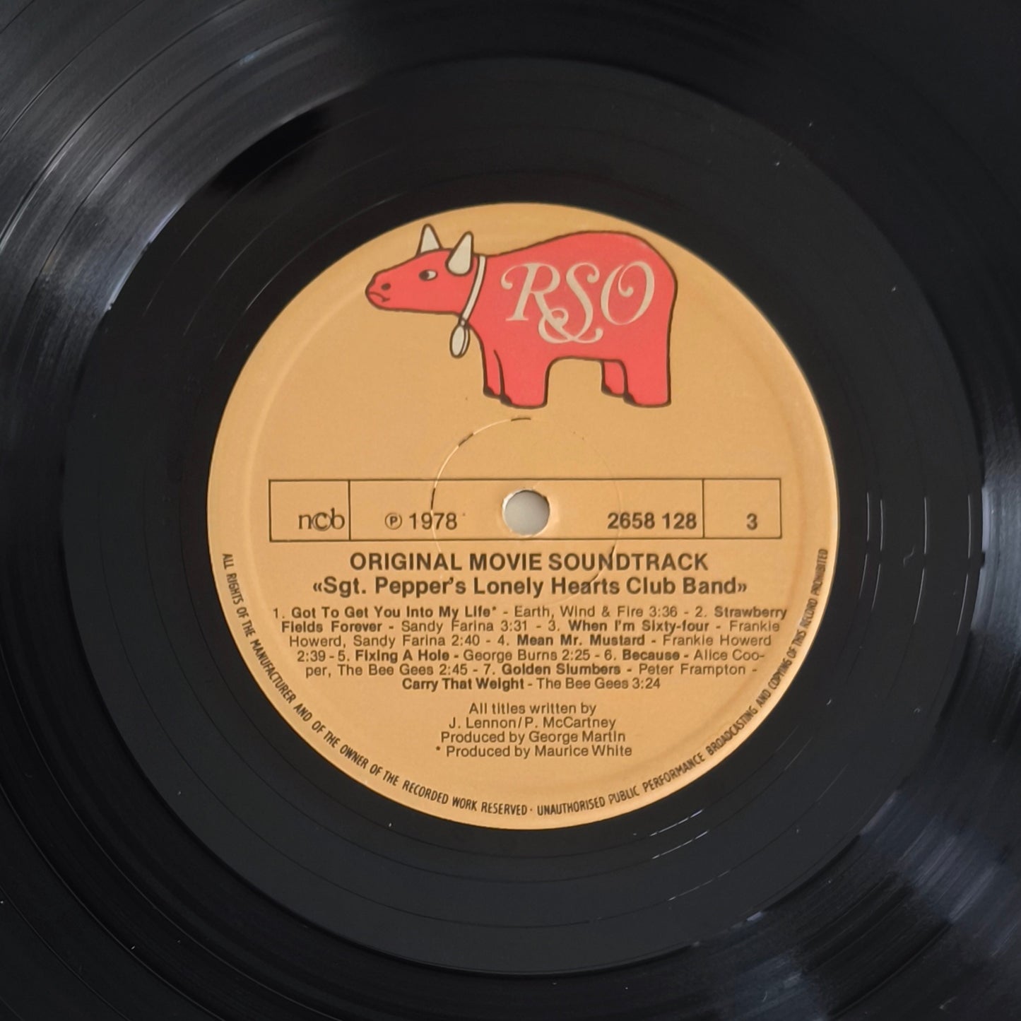 SGT. PEPPERS'S LONELY HEARTS CLUC BAND