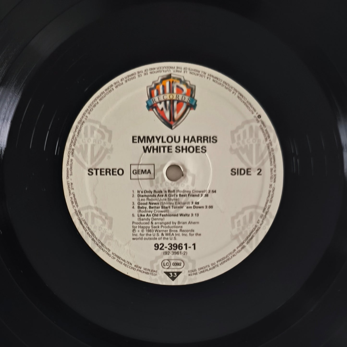 EMMYLOU HARRIS - White Shoes