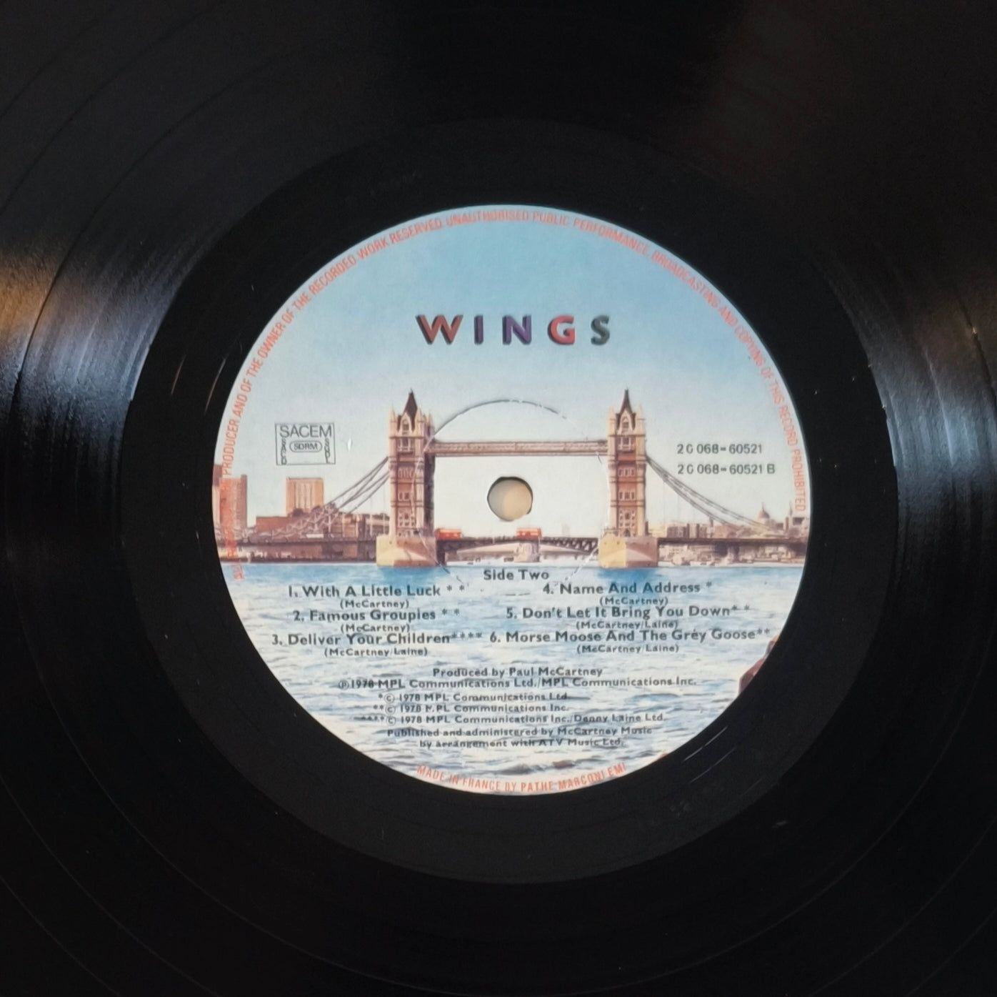WINGS - London Town