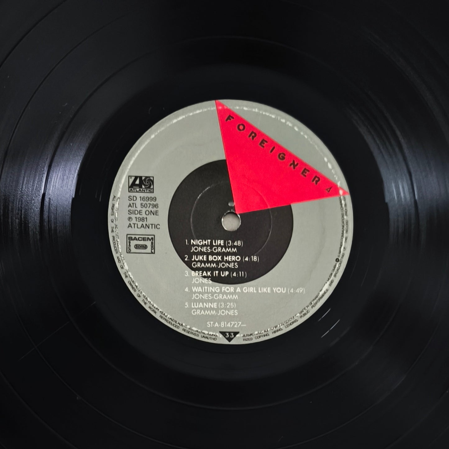 FOREIGNER - 4