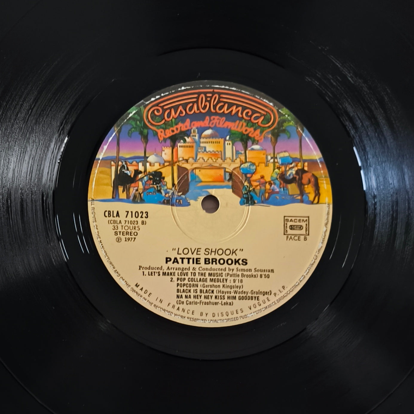 PATTIE BROOKS AND THE SIMON ORCHESTRA - Love Shook