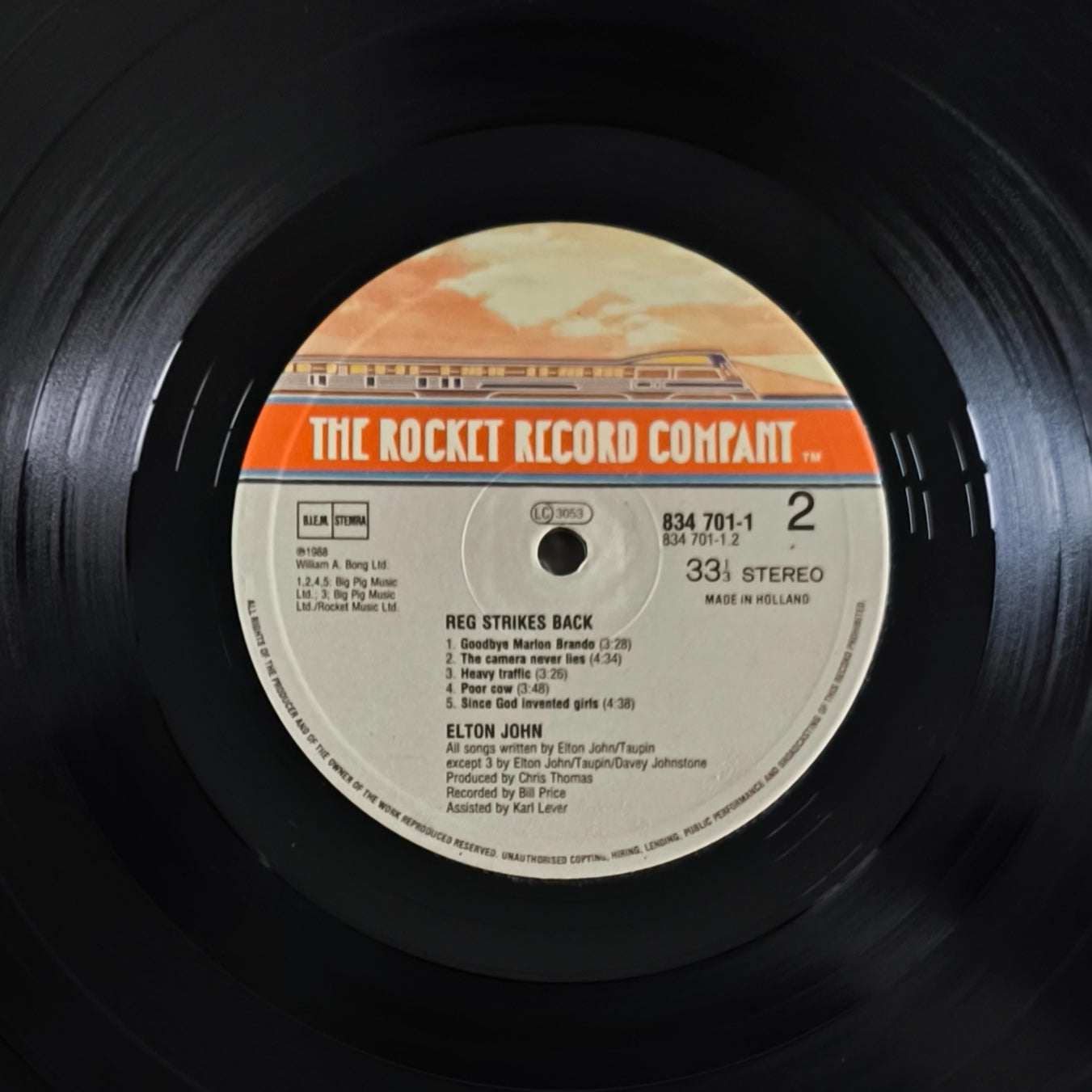 ELTON JOHN - Reg Strikes Back