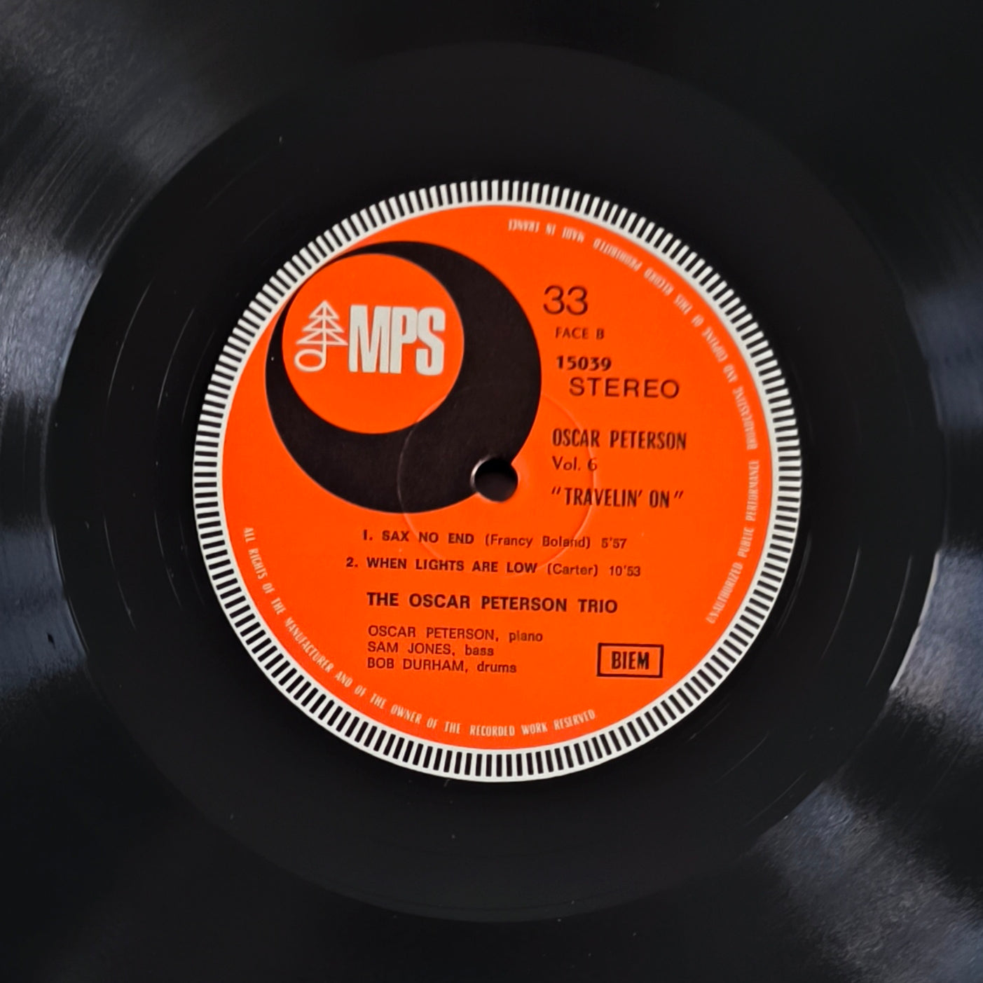 THE OSCAR PETERSON TRIO - Travelin' On