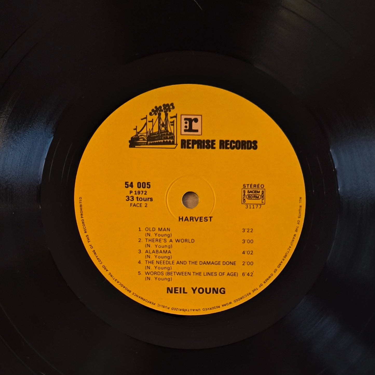 NEIL YOUNG - Harvest