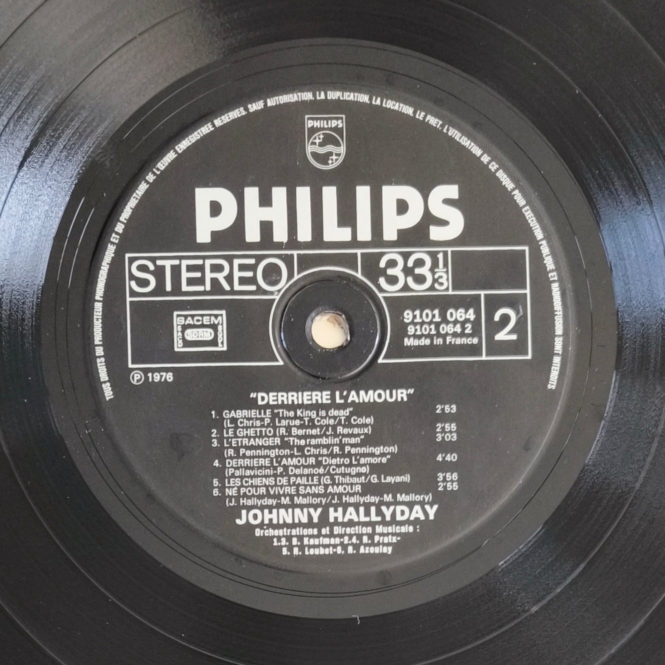 JOHNNY HALLYDAY - Derrière L'amour