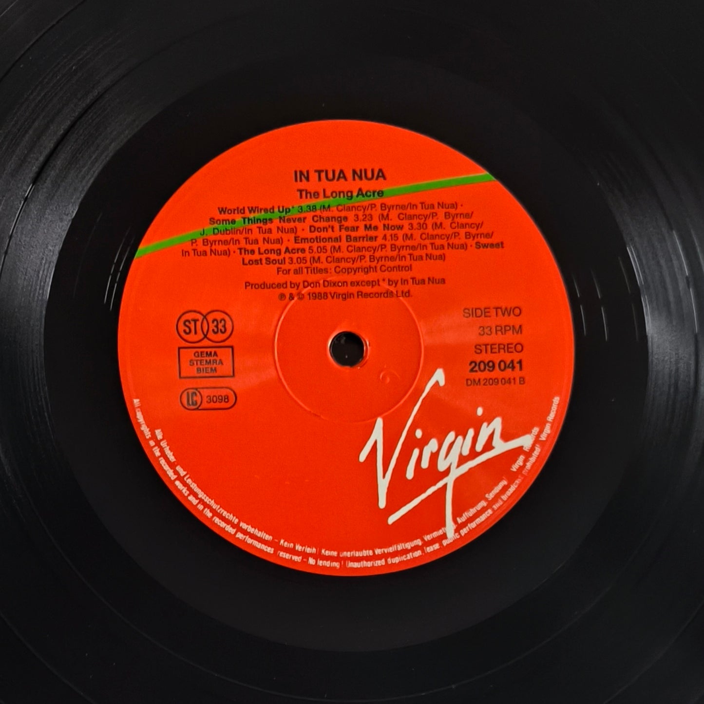IN TUA NUA - The Long Acre
