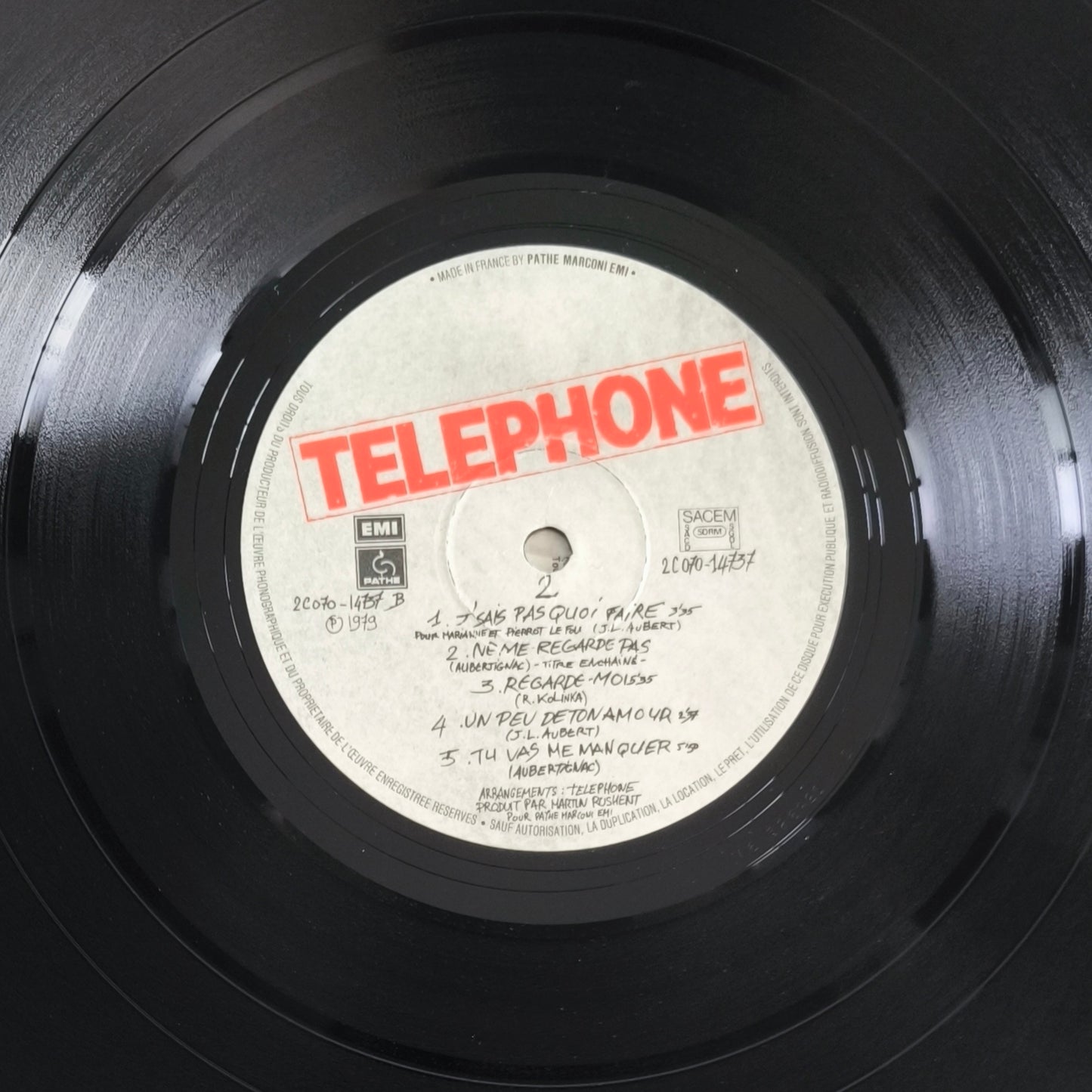 TELEPHONE - Crache ton venin