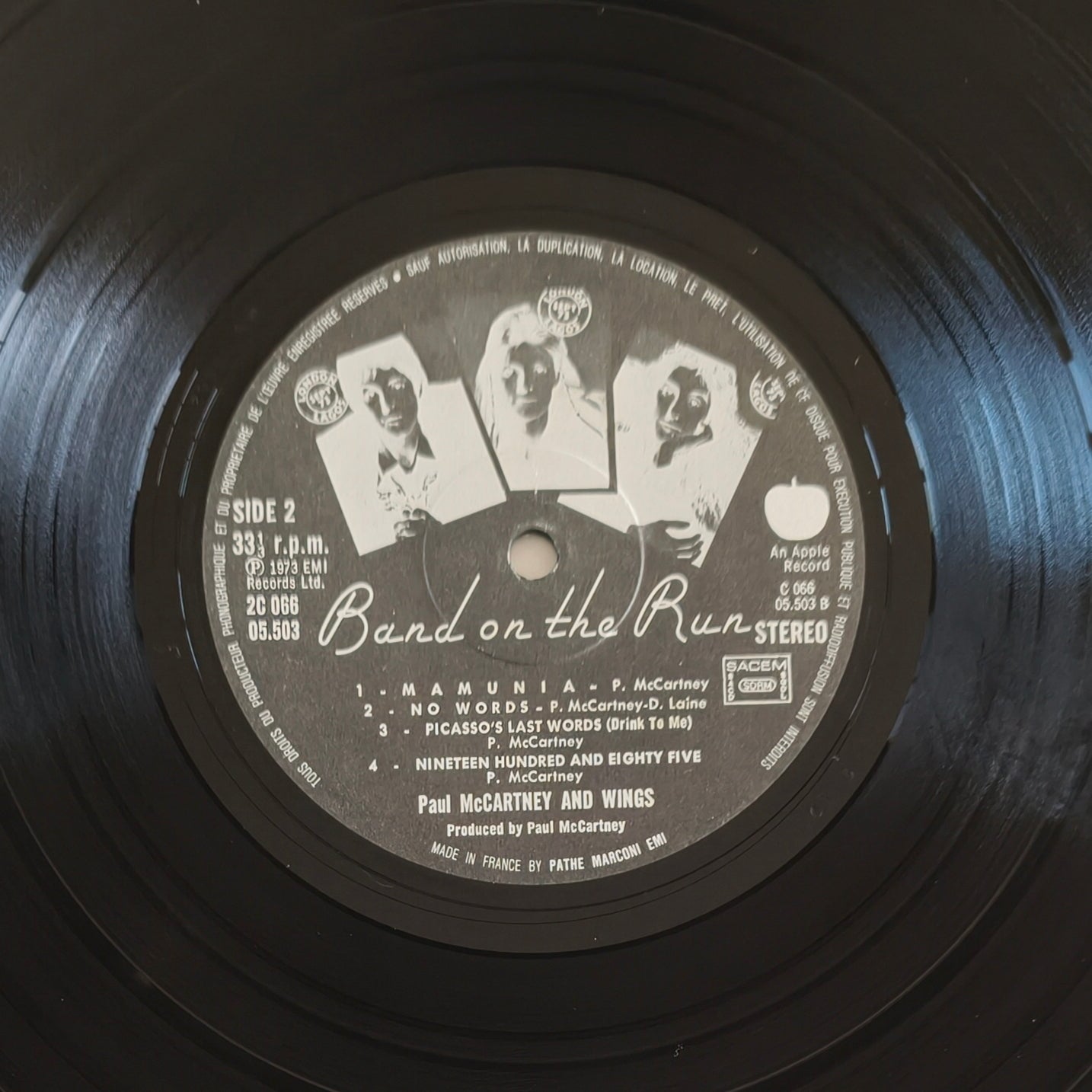 PAUL McCARTNEY & WINGS - Band On The Run