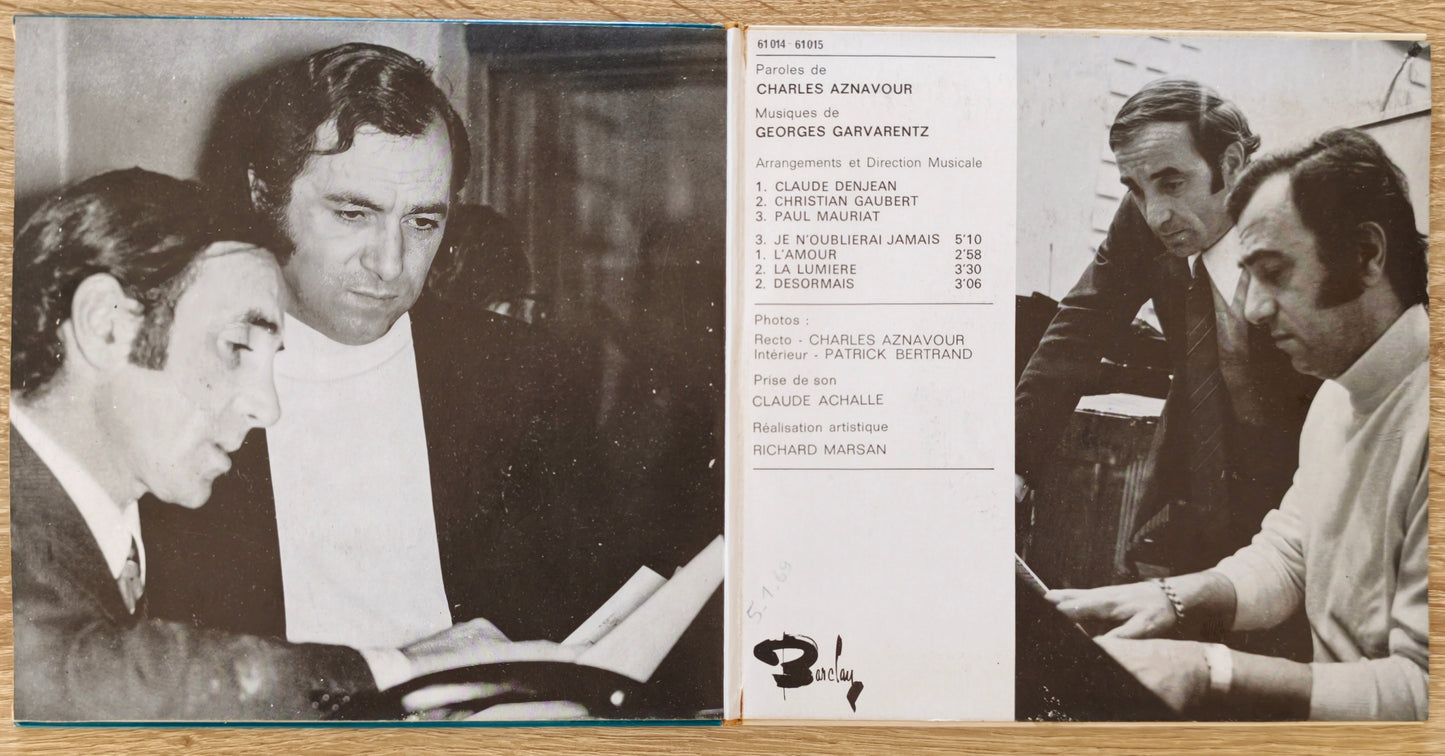 CHARLES AZNAVOUR - La Lumière / Désormais / Je N'Oublierai Jamais / L'Amour