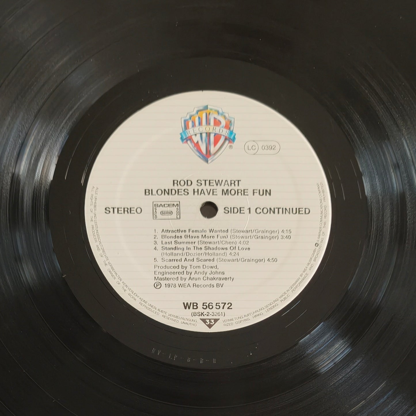 ROD STEWART - Blondes Have More Fun