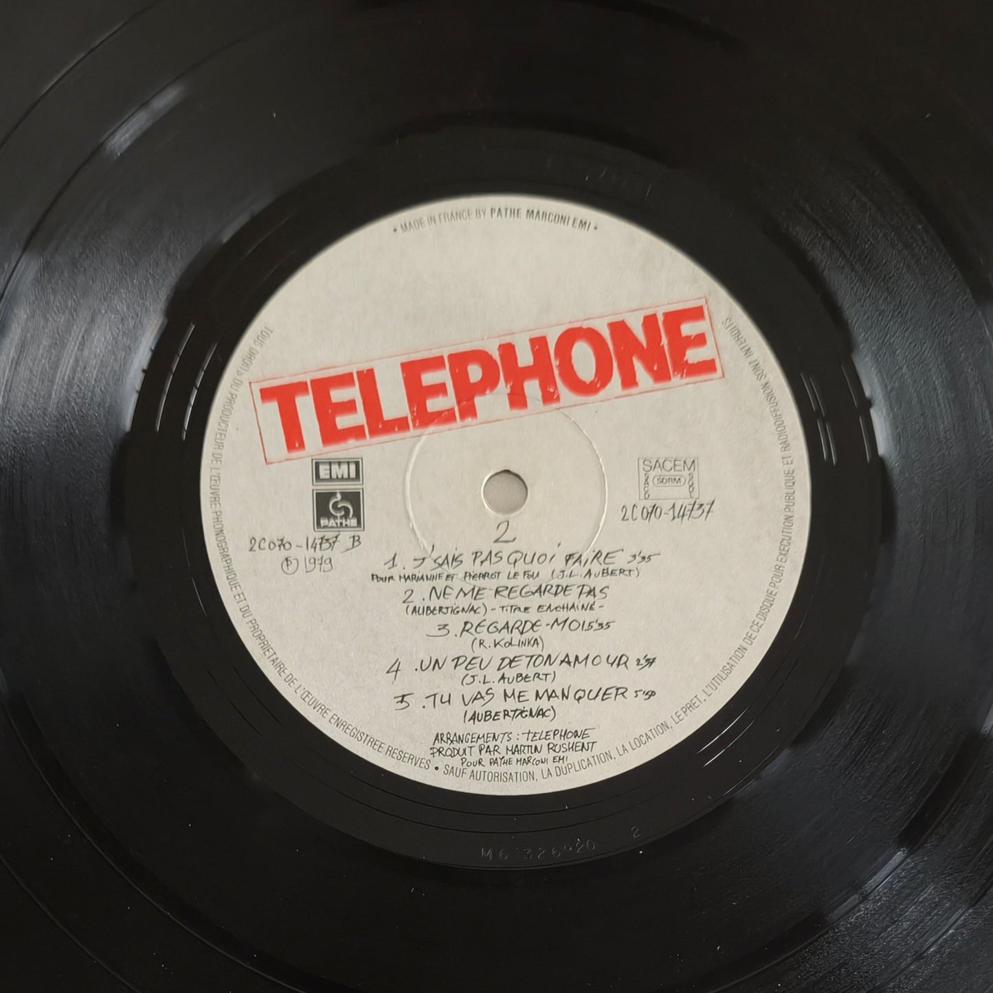 TELEPHONE - Crache ton venin