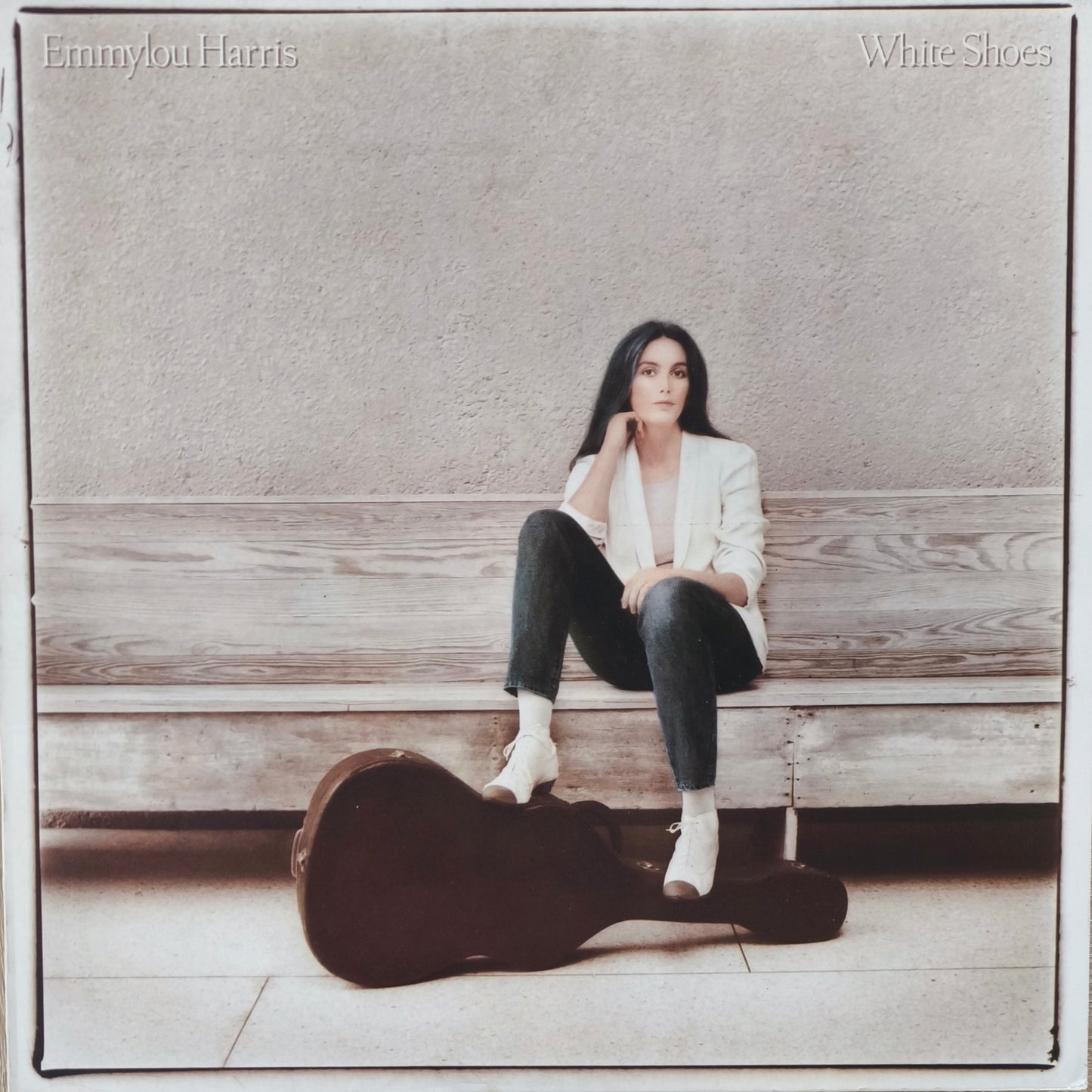 EMMYLOU HARRIS - White Shoes