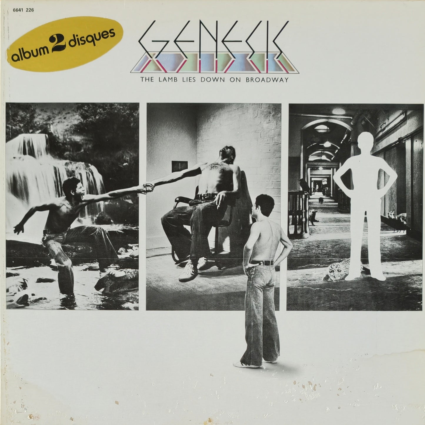 GENESIS - The Lamb Lies Down On Broadway