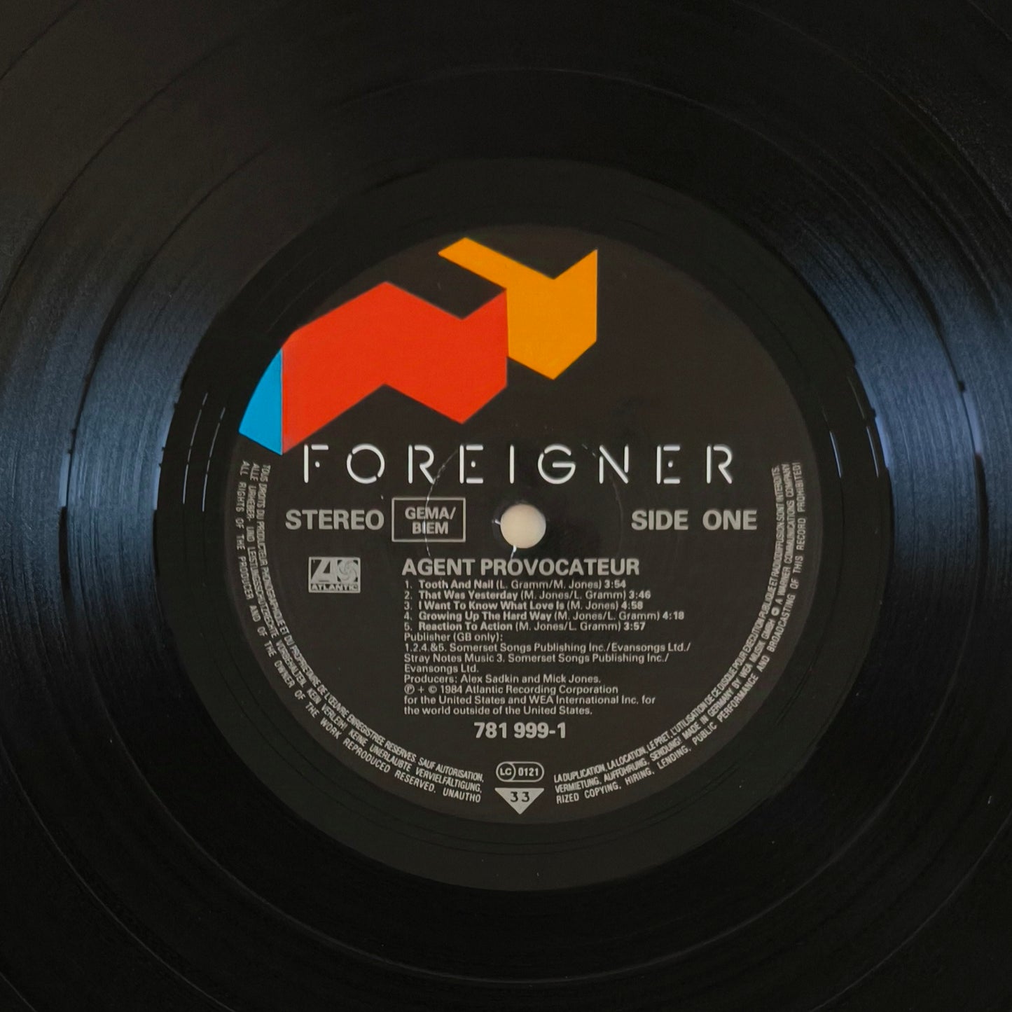 FOREIGNER - Agent Provocateur