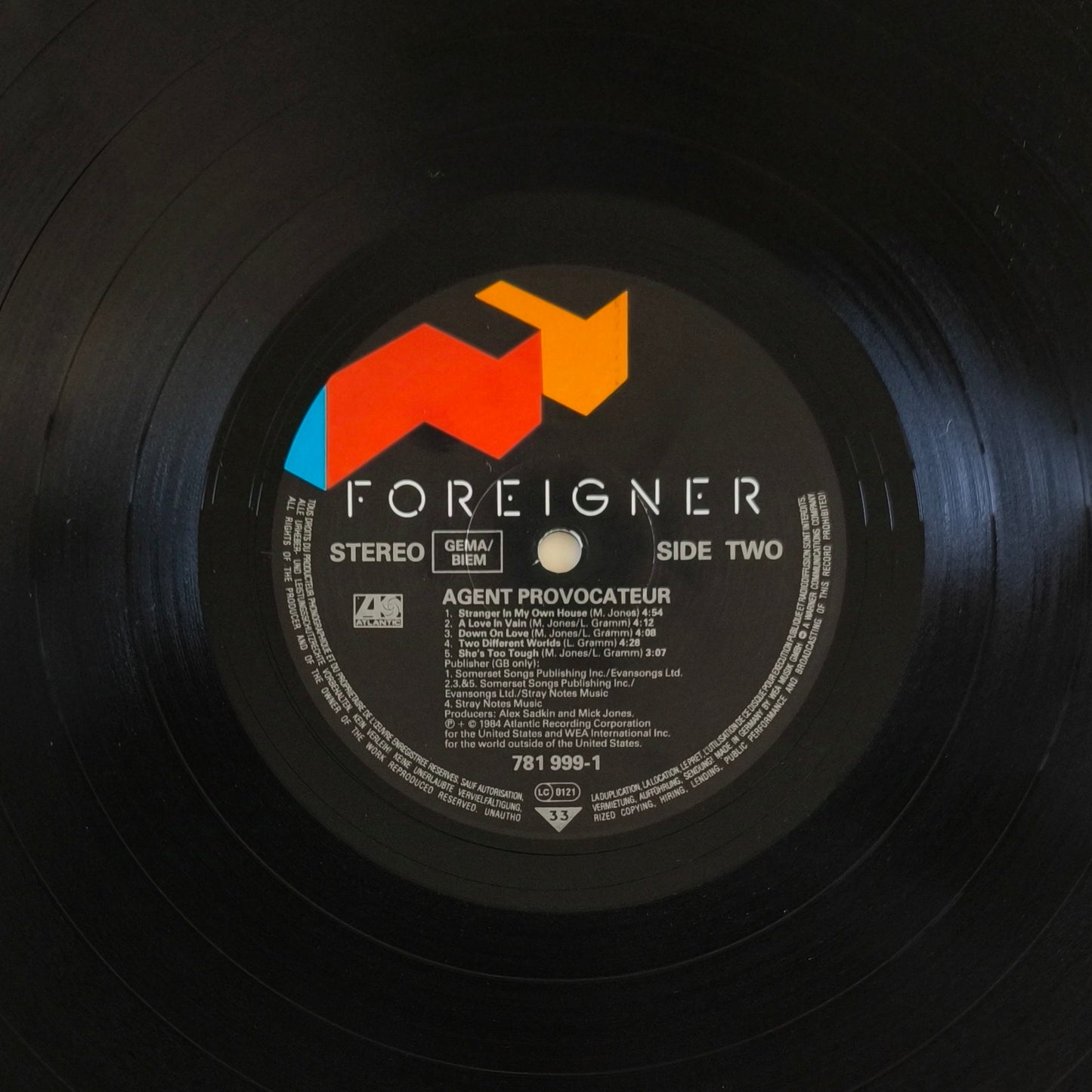 FOREIGNER - Agent Provocateur