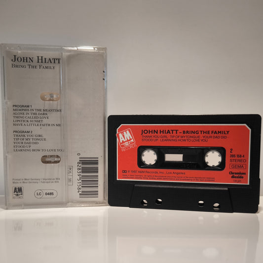 JOHN HIATT - Bring The Family