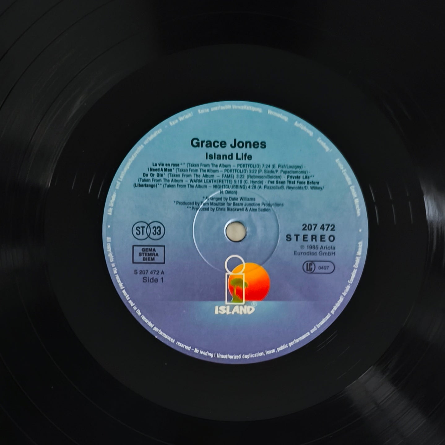 GRACE JONES - Island Life