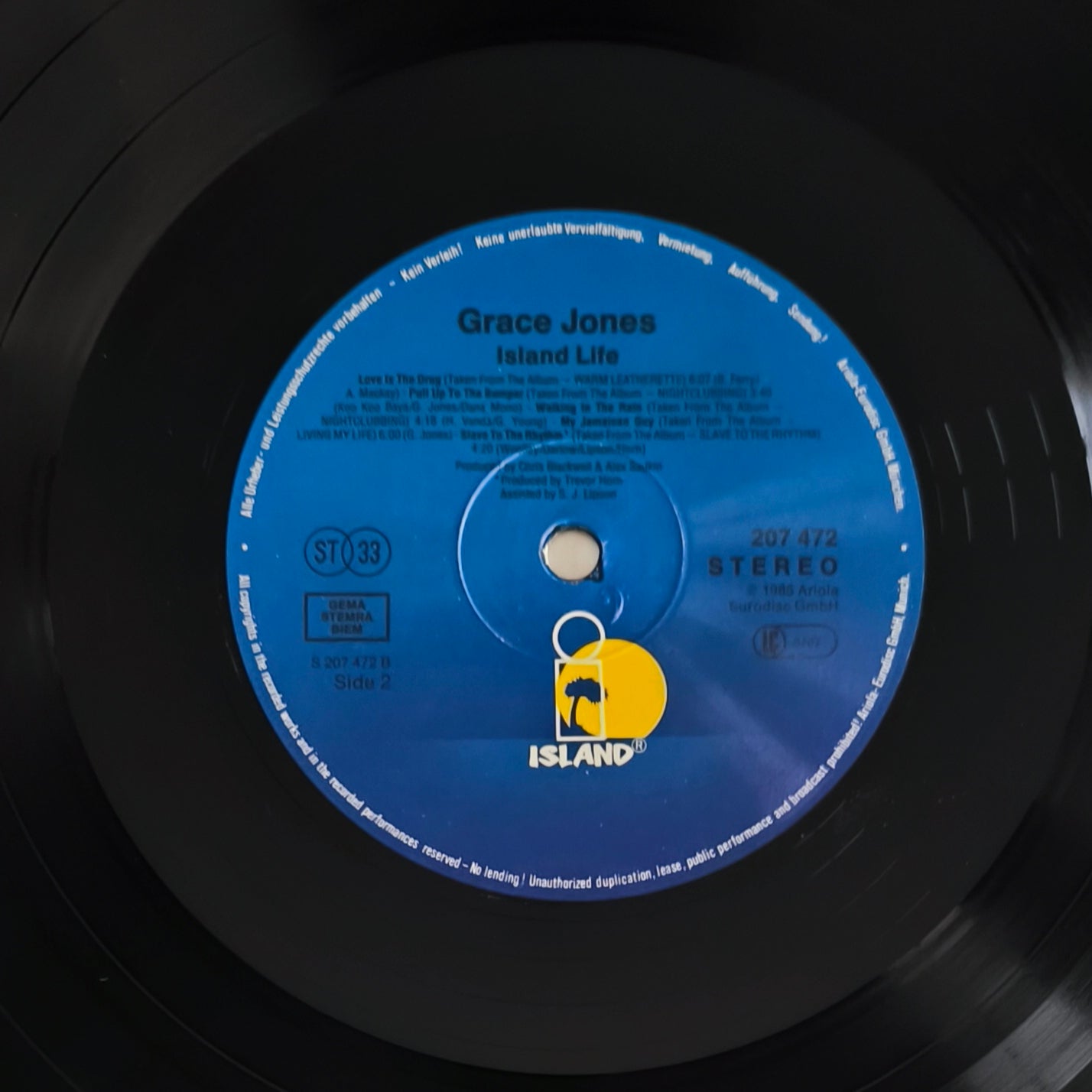 GRACE JONES - Island Life