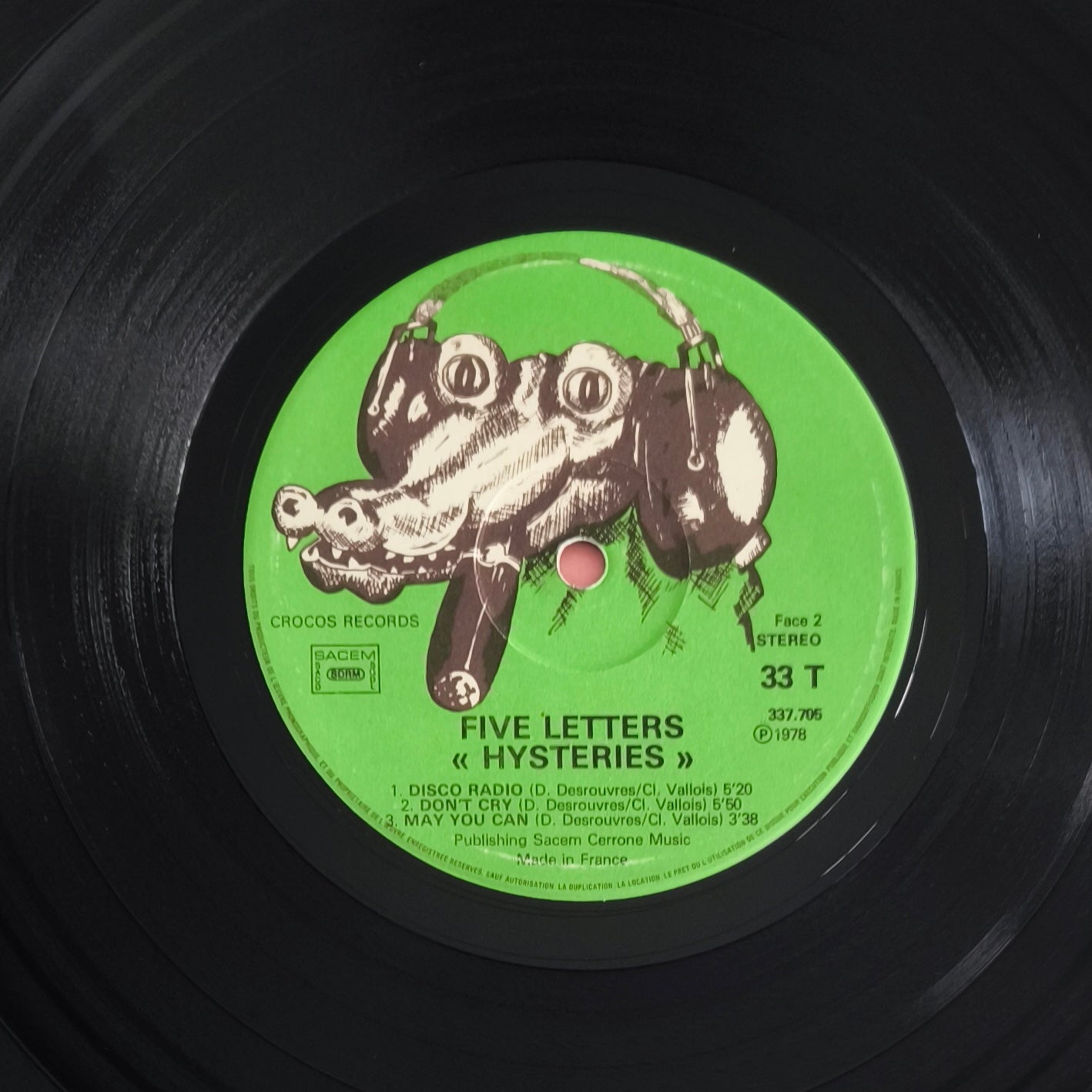 FIVE LETTERS - Hysteries