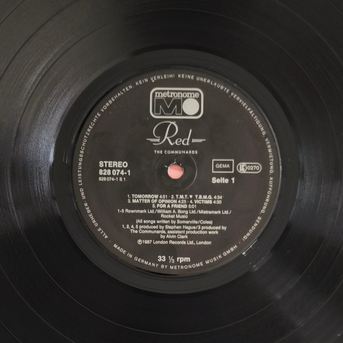 THE COMMUNARDS - Red