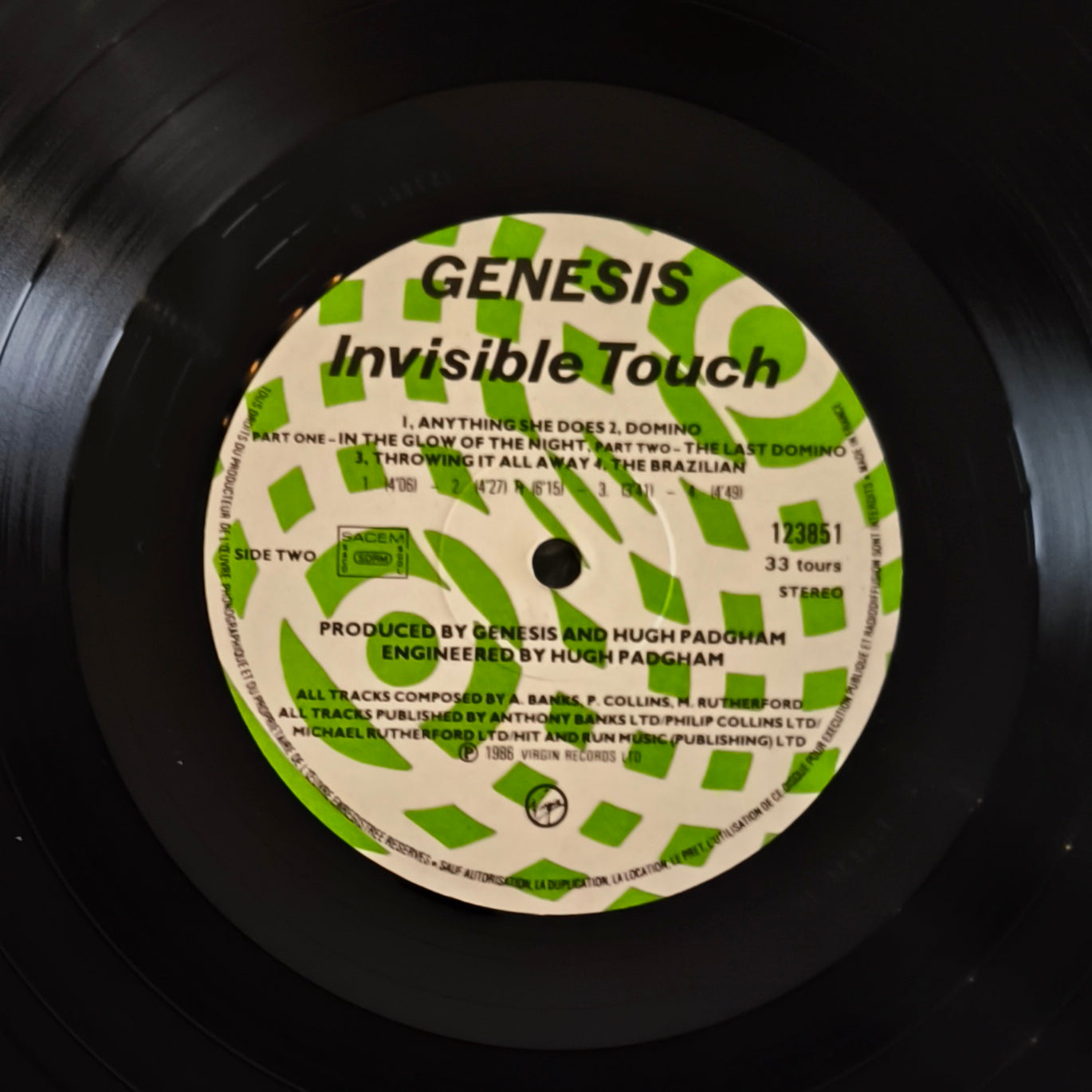 GENESIS - Invisible Touch