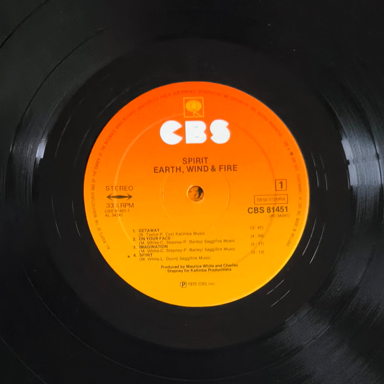 EARTH, WIND & FIRE - Spirit