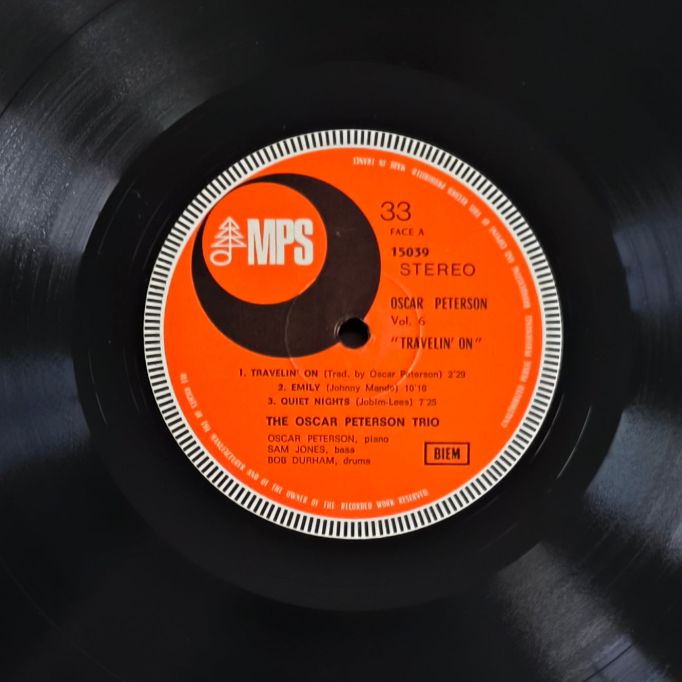 THE OSCAR PETERSON TRIO - Travelin' On