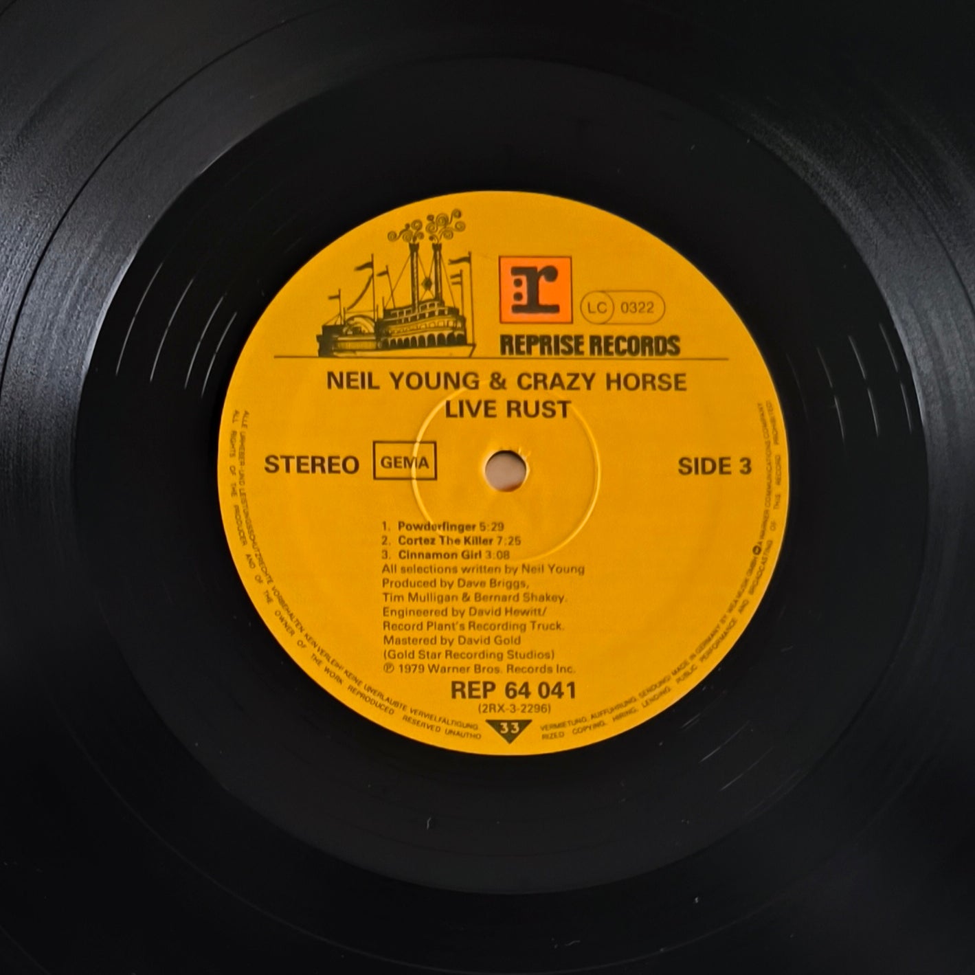 NEIL YOUNG & CRAZY HORSE - Live Rust