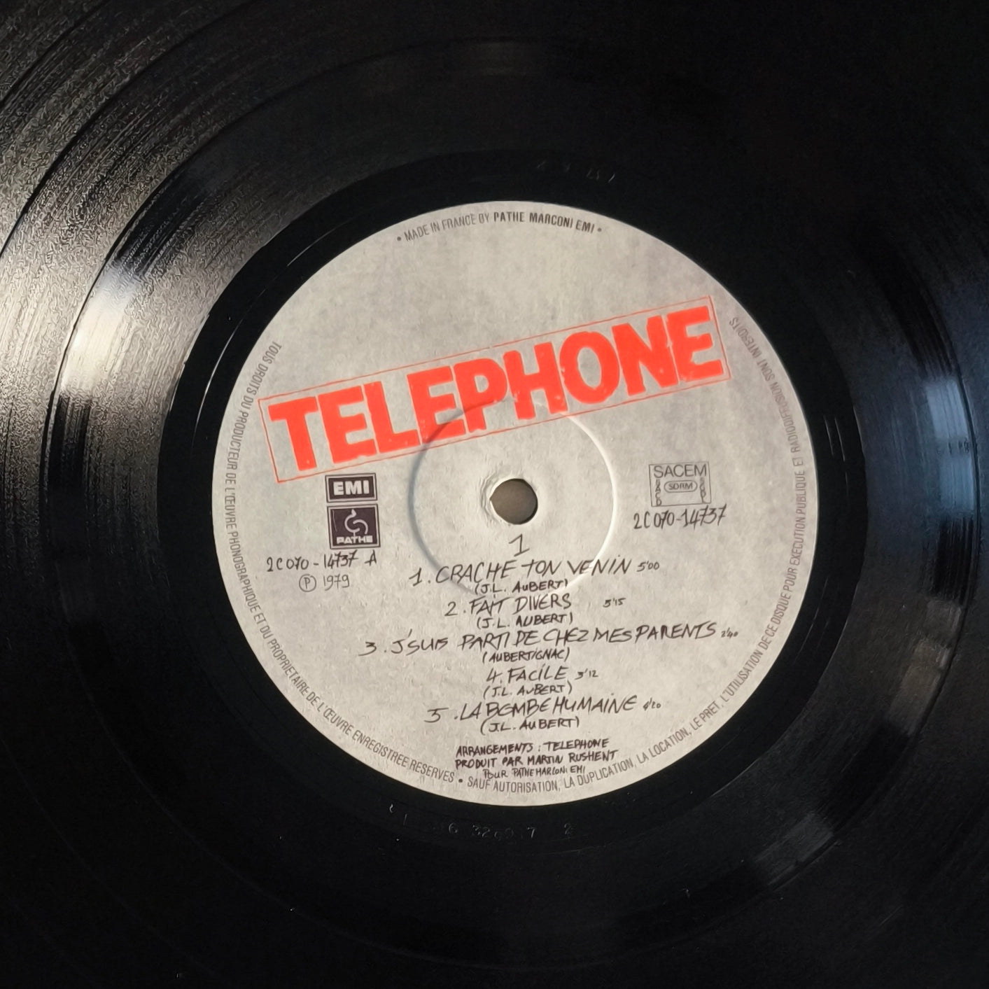 TELEPHONE - Crache ton venin