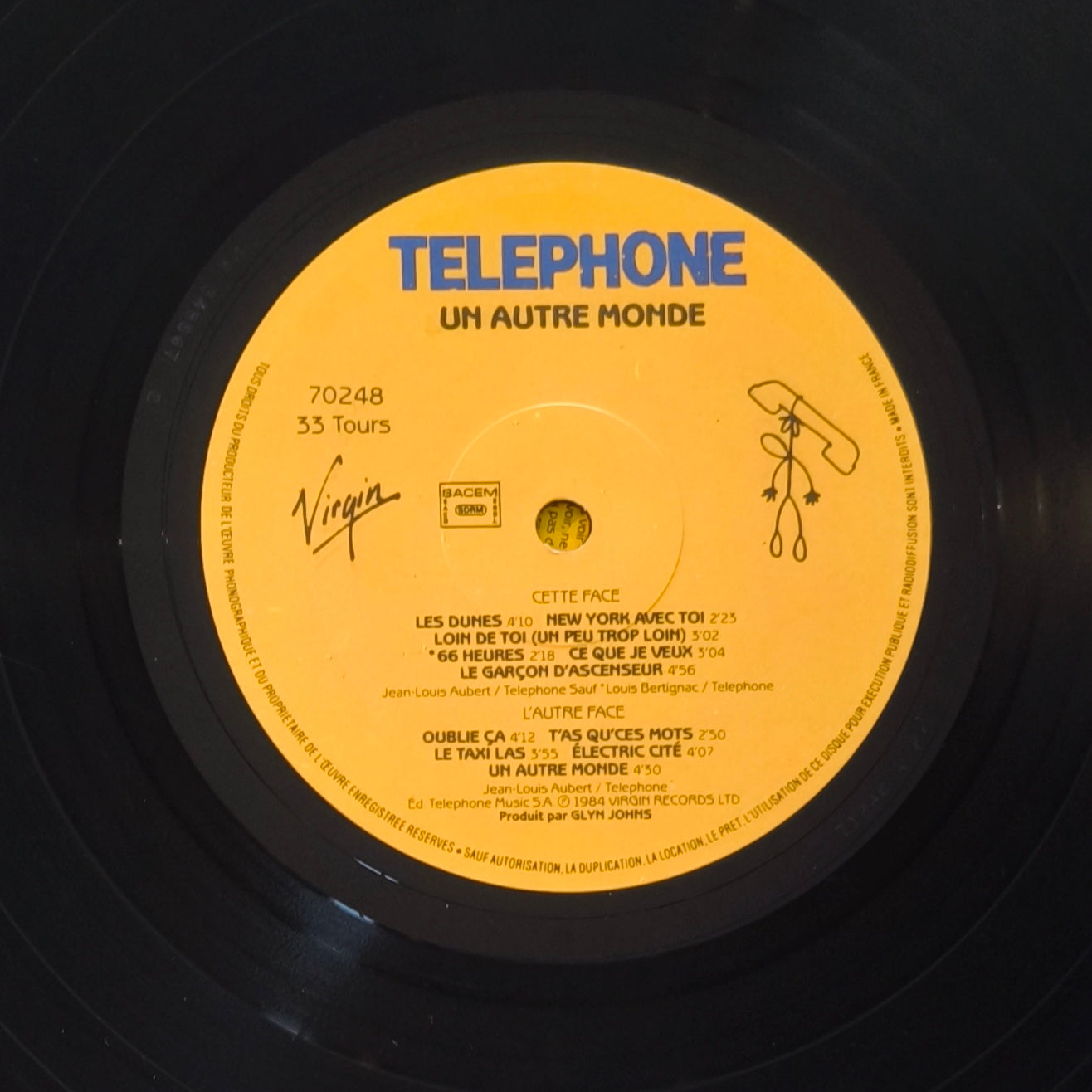 TELEPHONE - Un Autre Monde