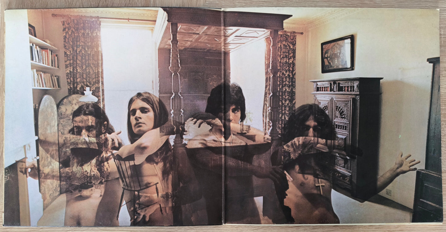 BLACK SABBATH - Sabbath Bloody Sabbath