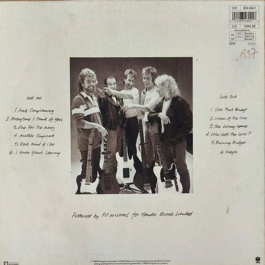 STATUS QUO - Ain't Complaining